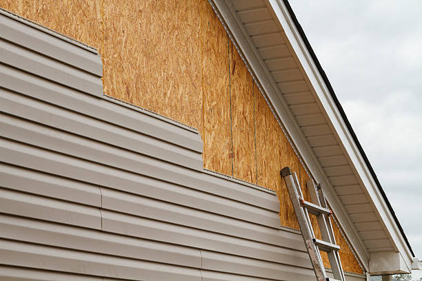 Professional Siding Replacement technician working in Nottingham, MD